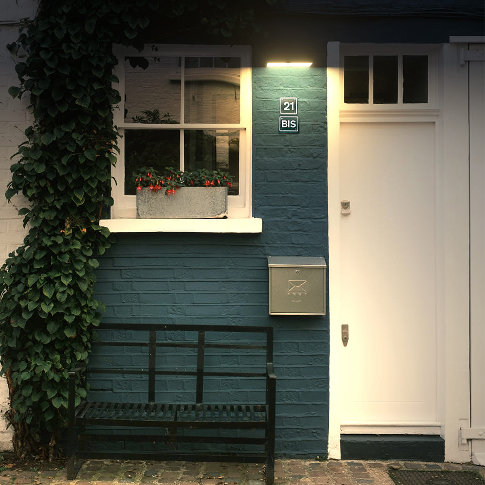 Tariff Barriers Can't Stop High ROI Solar Products: B2B Solar Outdoor Lighting Insights